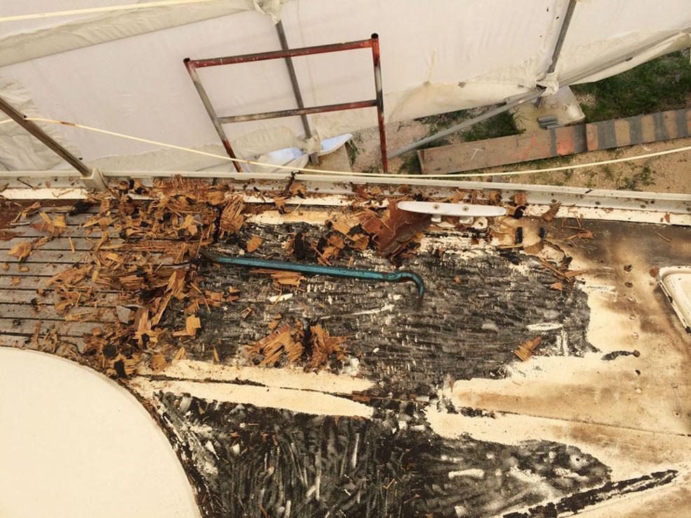 Ξήλωμα καταστρώματος σκάφους - Teak Work - TeakWork.gr